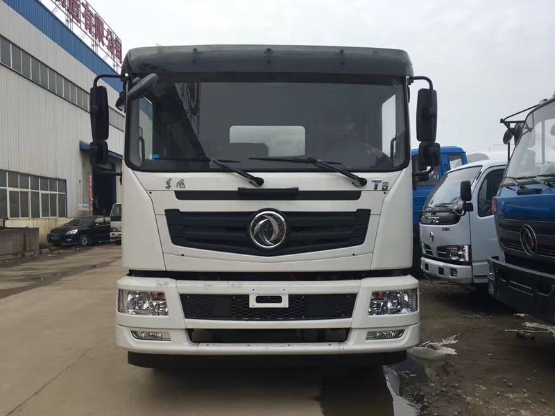 東風(fēng)華神12方灑水車_12噸(12方)東風(fēng)T5綠化灑水車價格