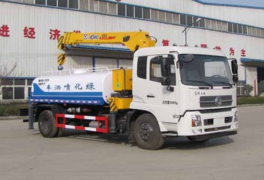 多功能灑水車(chē)——東風(fēng)天錦隨車(chē)吊灑水車(chē)