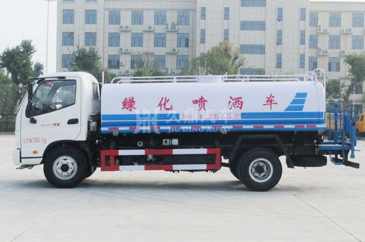 8方灑水車(chē)價(jià)格多少錢(qián)_8噸福田奧鈴綠化灑水車(chē)廠家價(jià)格