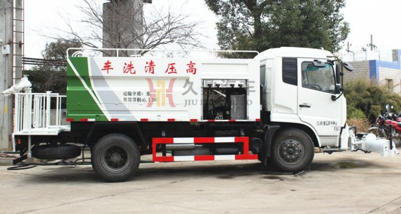 公路灑水車多少錢一輛_東風(fēng)天錦公路灑水車
