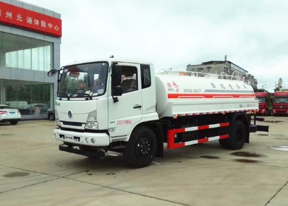 15方灑水車自身多重_東風(fēng)天錦KS 12噸|15噸綠化灑水車廠家價(jià)格