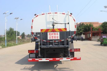 25方灑水車(chē)圖片_重汽汕德卡前四后八25噸綠化灑水車(chē)廠家價(jià)格
