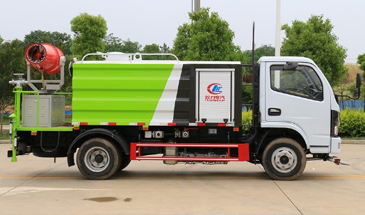 藍(lán)牌灑水車價(jià)格查詢_國六東風(fēng)小福瑞卡5噸抑塵車廠家價(jià)格-程力抑塵車