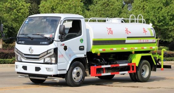 東風(fēng)5噸國(guó)六灑水車(chē)圖片 東風(fēng)5噸國(guó)六灑水車(chē)圖片