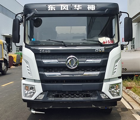 東風華神DV5前四后四灑水車 東風華神DV5前四后四灑水車