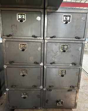 灑水車(chē)的工具箱廠家定制 灑水車(chē)的工具箱廠家定制